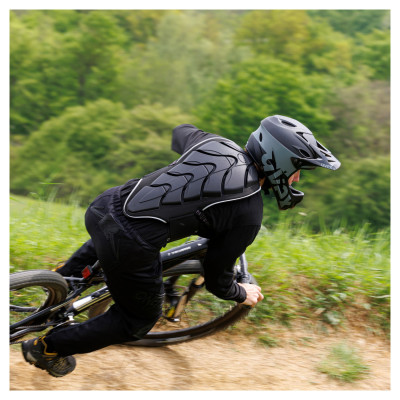 SUPER SHIELD 834 Ochraniacz Pleców